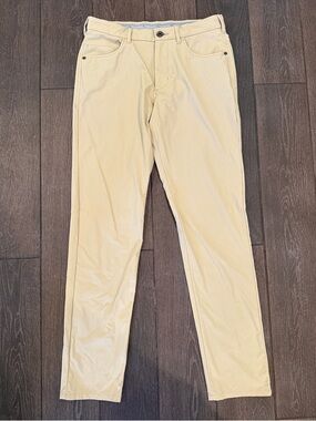 Tommy Bahama Men's Slim Chinos in Light Beige 30x32